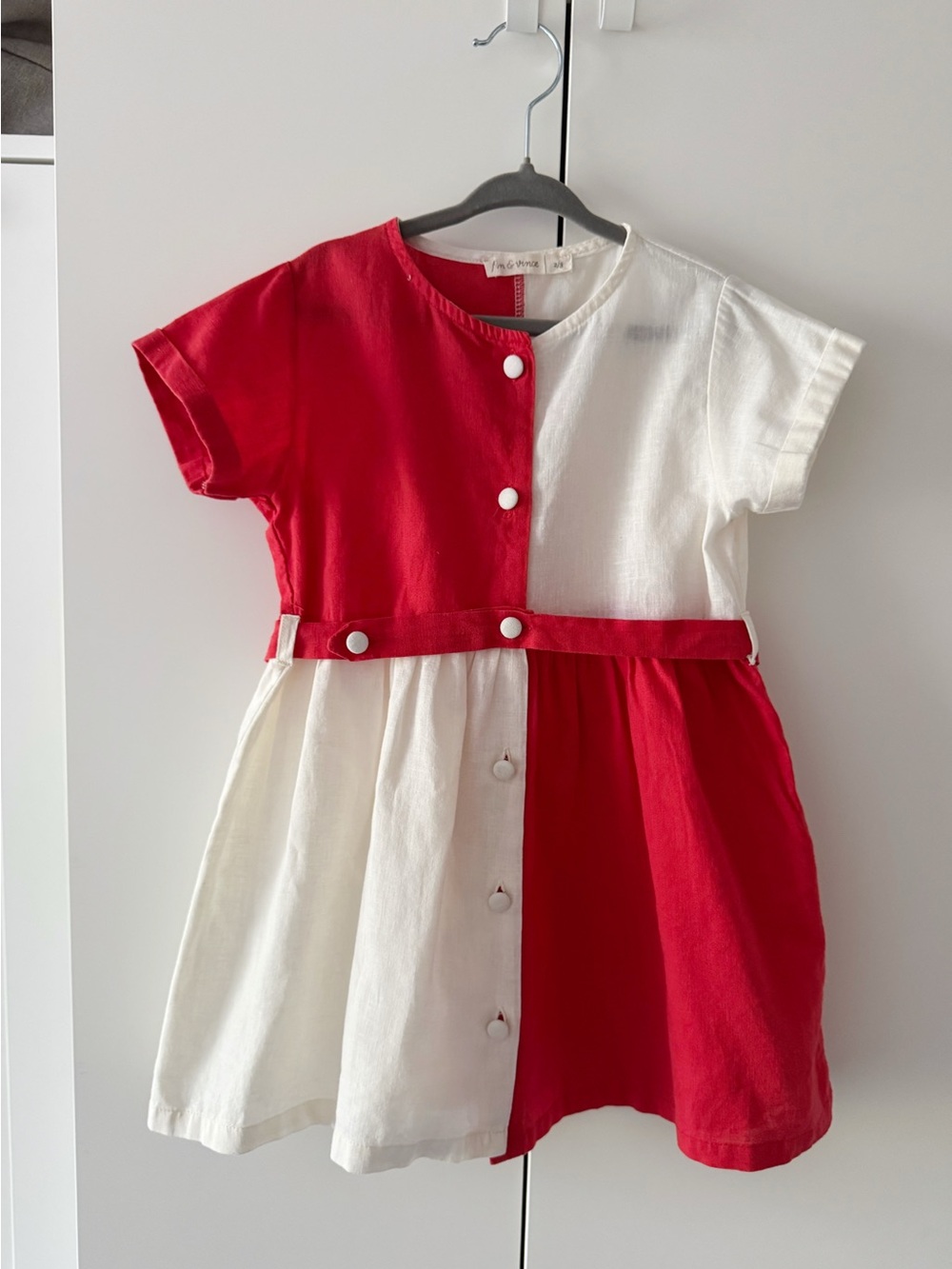 Fin & Vince Colorblock Retro Dress – Red and White